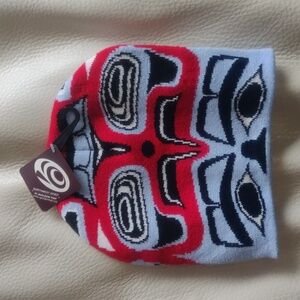 'Eagle & Bear' by Francis Horne Coast Salish Toque / Beanie / Hat / Cap